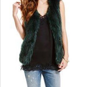🛍Jessica Simpson Faux Fur Vest 🛍